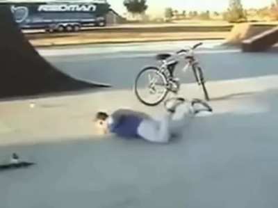 Kid gets skateboard yeeted at him