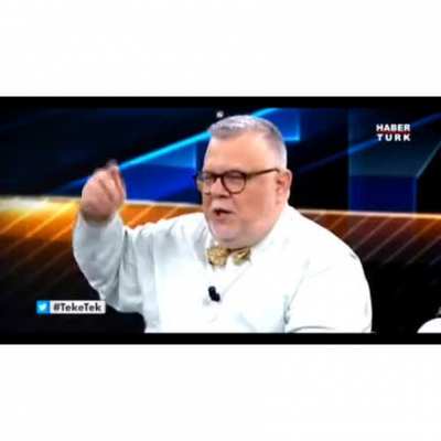 Celal Şeng&ouml;r u&ccedil;ağa d&ouml;n&uuml;ş&uuml;yor
