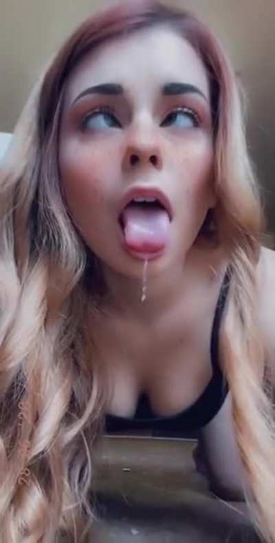 Fuck me until I can&rsquo;t think 👉👈
