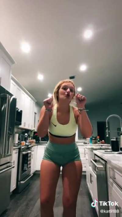 Cheeks for days