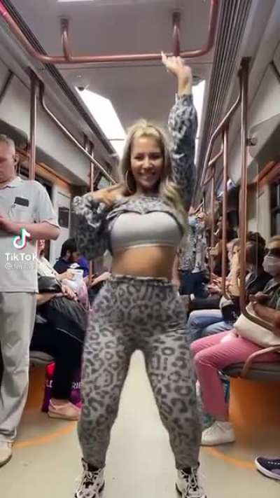 💃🏼