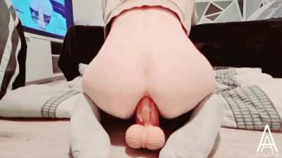 I Love To Ride Huge Toys In My Ass