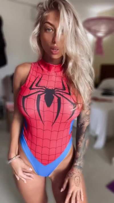 Let&rsquo;s stay in bed and fuck?