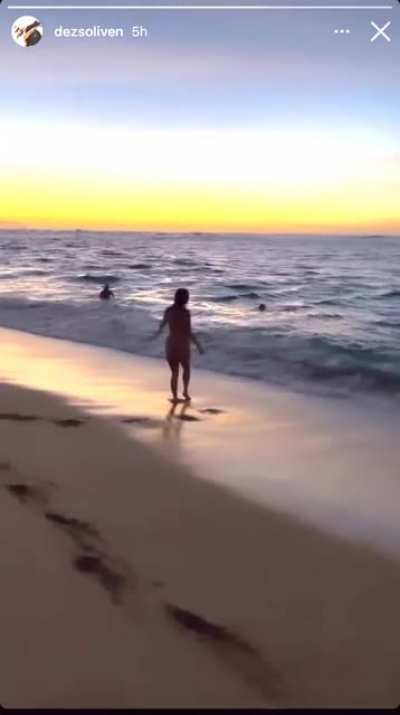 Lexee at the beach