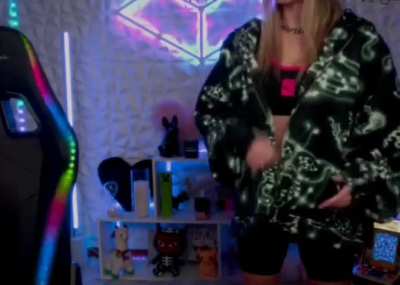 mbre clave antibaneo: Novia de famoso con pelo de Jimmy Neutr&oacute;n 3
