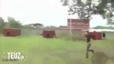 (O v&iacute;deo n&atilde;o &eacute; meu)