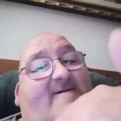 TODOS EN PIE