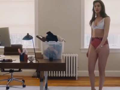 Anne Hathaway 