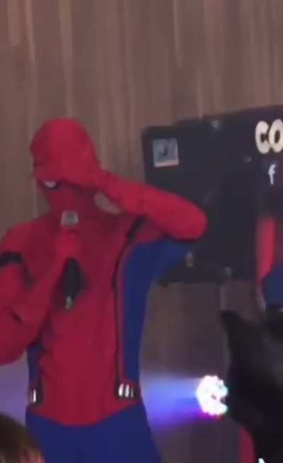 Mujicanitos Vengadores!