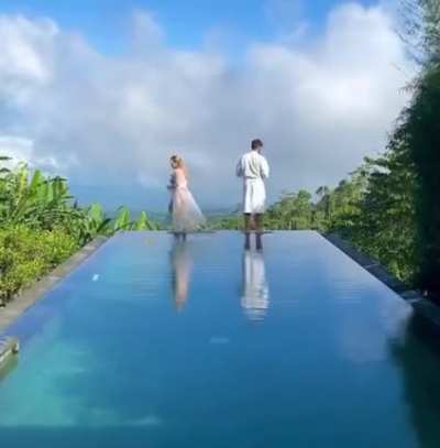 What a BEAUTIFUL video