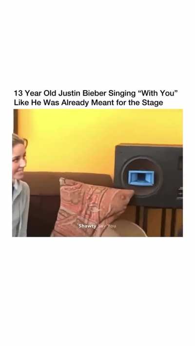 13-year-old Justin Bieber covering Chris Brown&rsquo;s &ldquo;With You&rdquo; before the fame