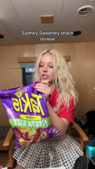 'Sydney's Snack Review' - TikTok February 2026