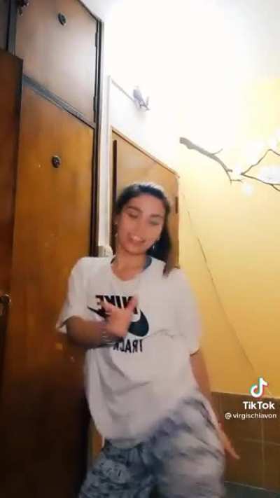 ⠀