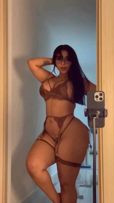 Hot TikTok Girl