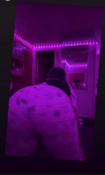 Tori phat jiggly ass