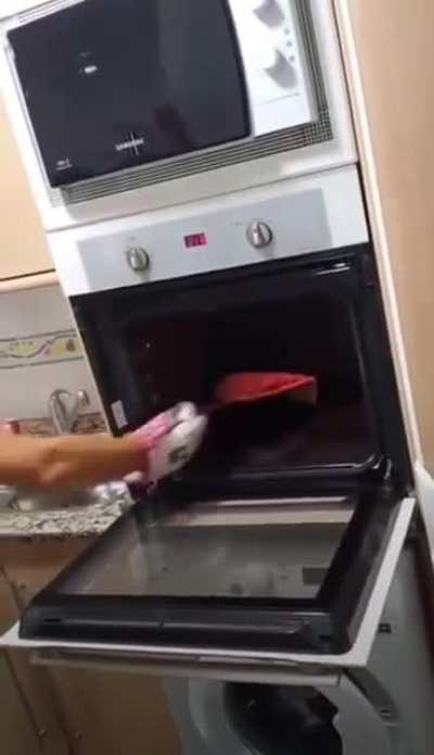 Poor pizza&hellip;
