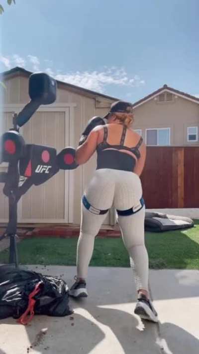Puttin in that work!<wbr>🐫🥩🍯