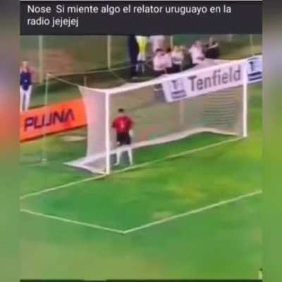 Siempre que escucho un partido de Boca por la radio hay un hdp as&iacute; que relata como si cada jugada fuera gol