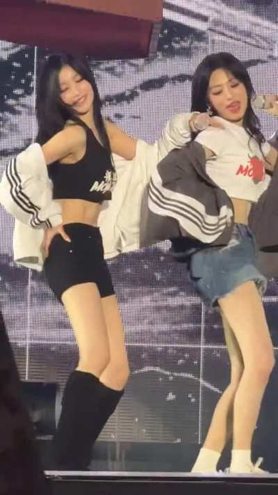 Asa & Ahyeon