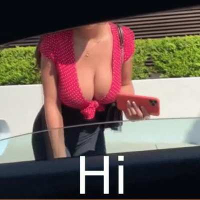 [reddit] hmu if you like what you see