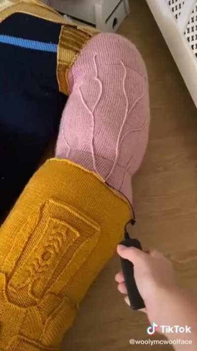 Woman knits life-sized model of Thanos standing at 8&rsquo;3&rdquo;