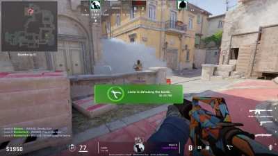 Grenade trajectory can give spectators wallhack through smokes