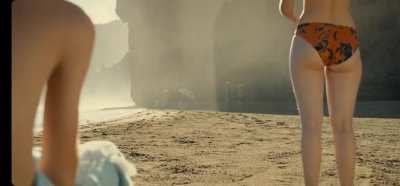 Thomasin McKenzie Ass