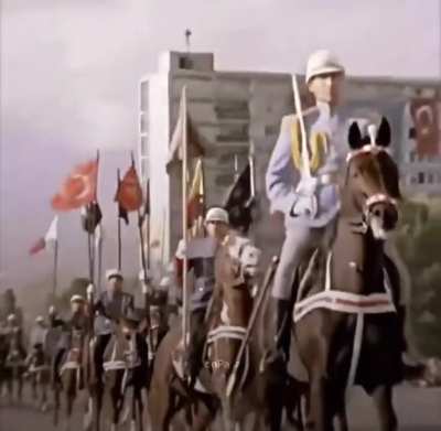 T&uuml;rk! Tarihin kendisidir!