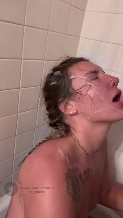 Let me milk your cock and make you bust, it’s my favorite