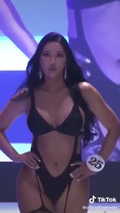 thicc ass korean