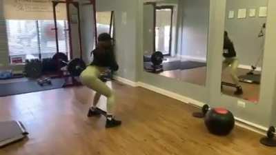 Serayah putting in work 💪💪💪