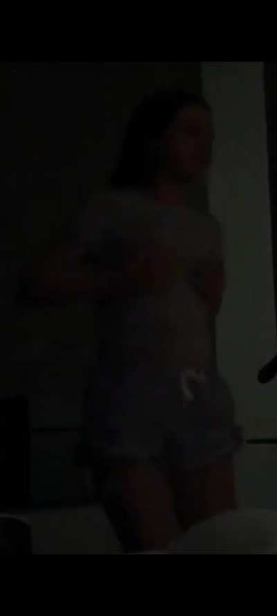 NSFW SELANAG0MEZ