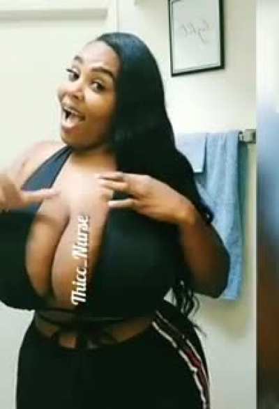 If you&rsquo;re never gonna show your titties just say that🙄