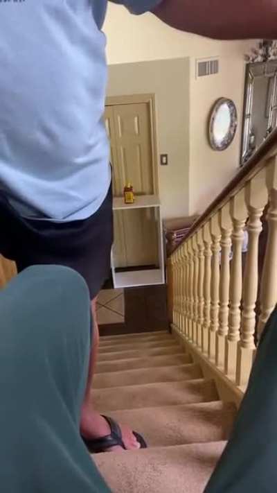 Landlord threatening student leasing room.