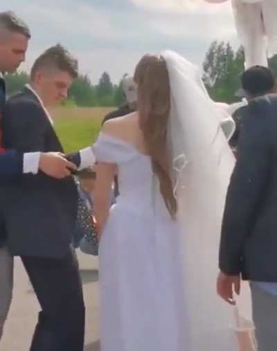 Давай поженимся