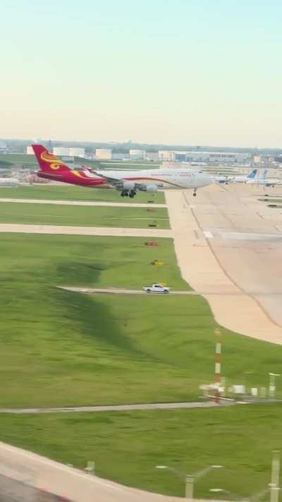 747F Parallel Landing at ORD