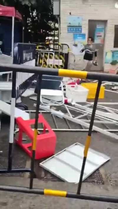 Protests and rioting continue in Haizhu district, Guangzhou China over harsh Covid Lockdown measures