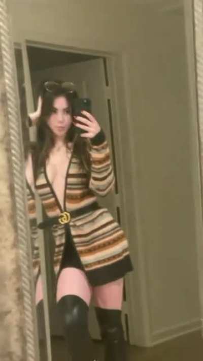 Knee boots