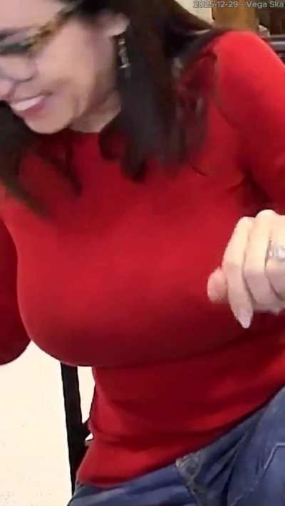 2025-12-29 Trisha Hershberger talks paper towels... (a closer look)