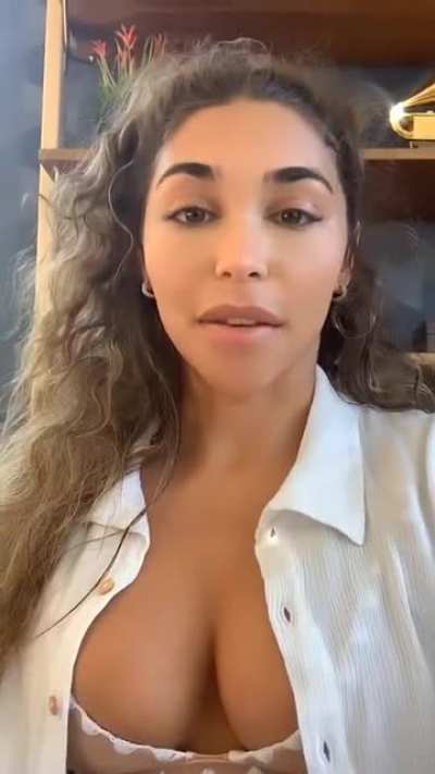 cleavage