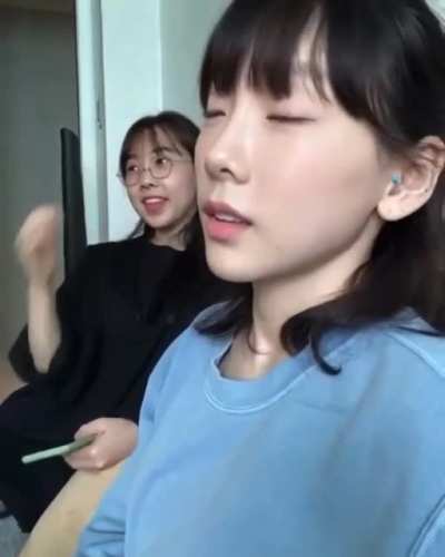 Taeyeon & Hayeon (feat. their little cousin Minseo)