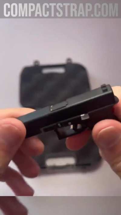 Mini pistol that can eject shells!