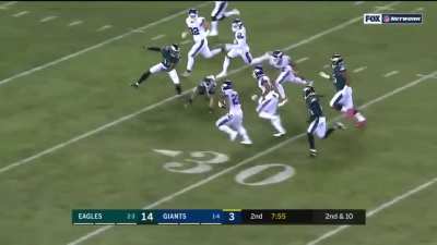 Saquon Barkley says "No u" to the Philadelphia Eagles defense.