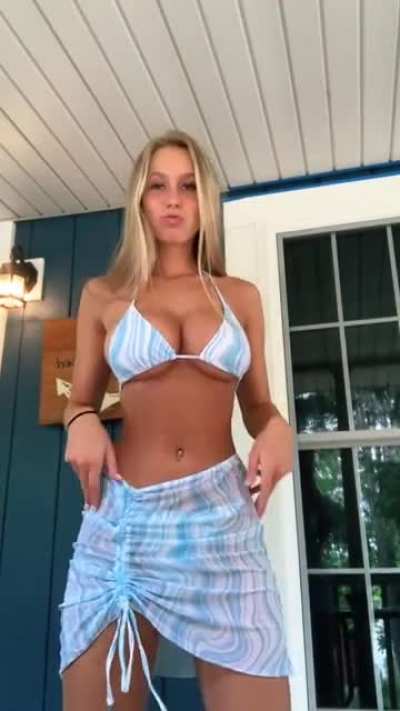 👀