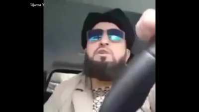 K&uuml;&ccedil;&uuml;k insanlarin anlayamayacağı kadar b&uuml;y&uuml;k bir insandın
