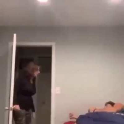 Who&rsquo;s he sleeping with