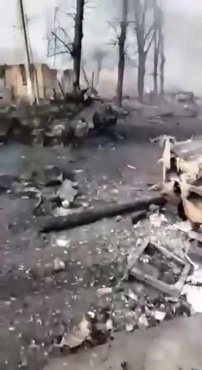 Bucha, <5 km from Kyiv. Russian troops completely destroyed.