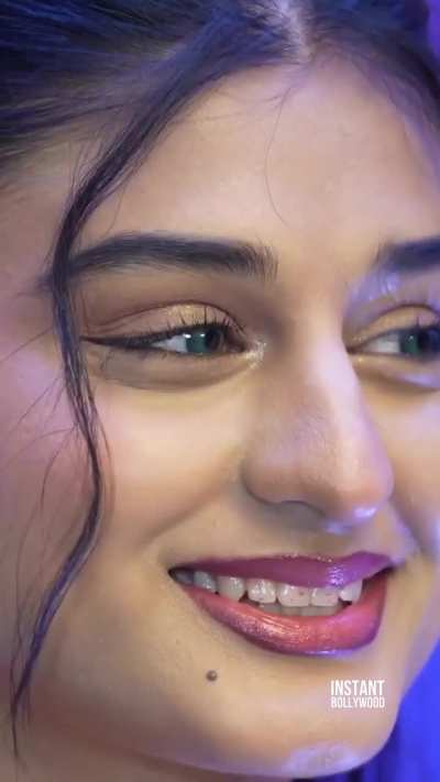Payal ji face , you know what to doooooooo