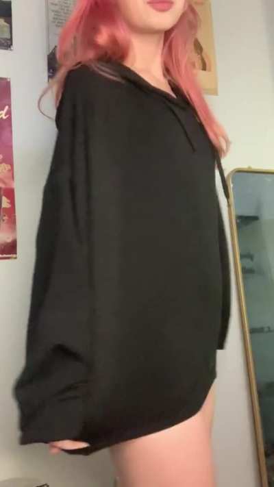 5ft, 85lbs. Excited for Halloween (If you can't tell)