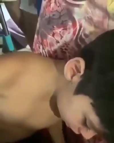 ''F'' no chat pra esse menino kkkkk